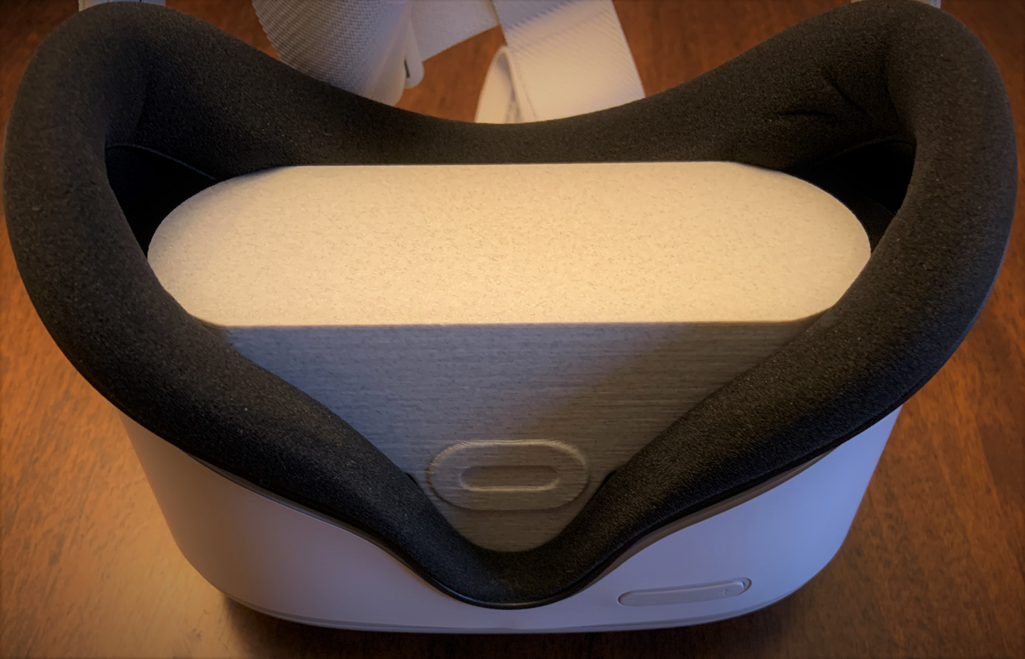 Wall Mount for Meta Quest 2 – VR Headset & Controller Holder