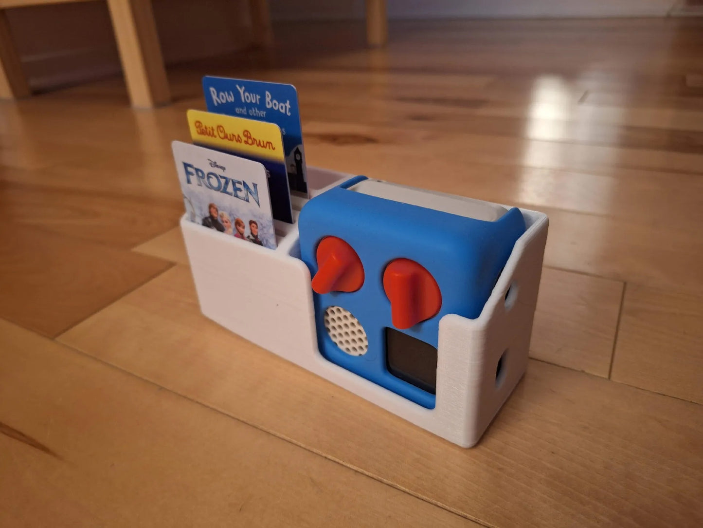 Yoto MINI Compatible Player and Card Dock / Storage - Personalisable!