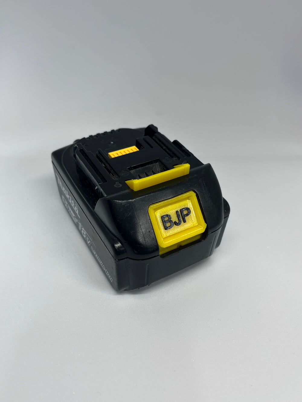18V and 40v 4.0ah Battery Release Buttons Compatible with Makita – Custom Made in NZ -